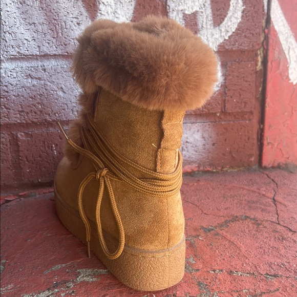 Faux Fur Lined Tan Boots - Picture 3 of 6
